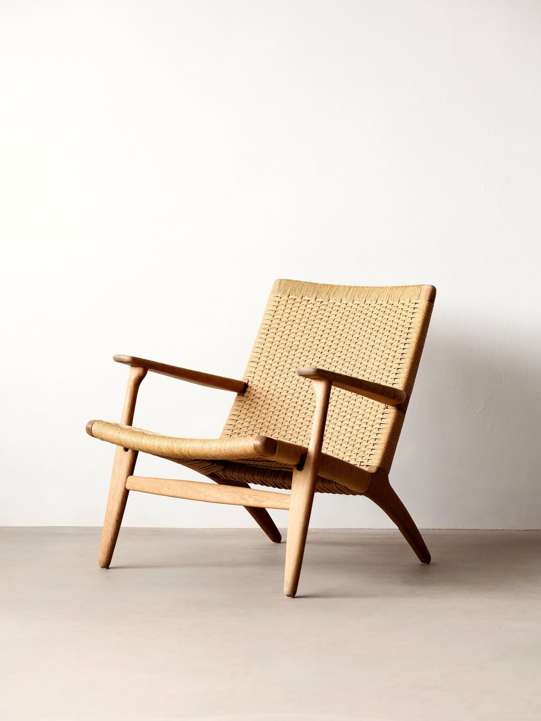 Hans Wegner CH25 Chair thumbnail 6