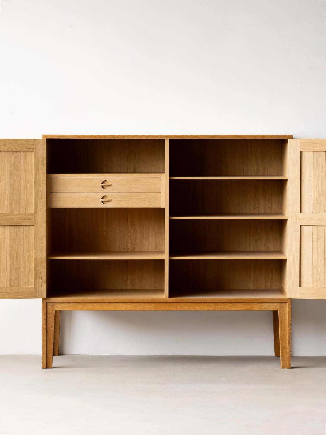 Oak Cabinet with Brass Key thumbnail 5